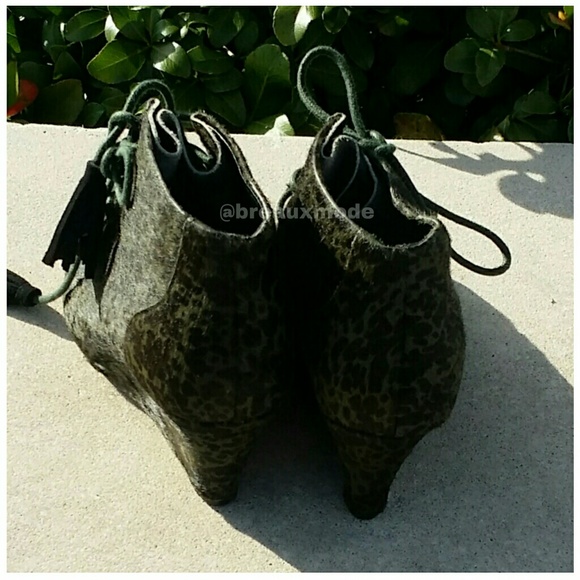 [7.5] Rebecca Minkoff - Mia Wedge Ankle Bootie - Picture 3 of 4